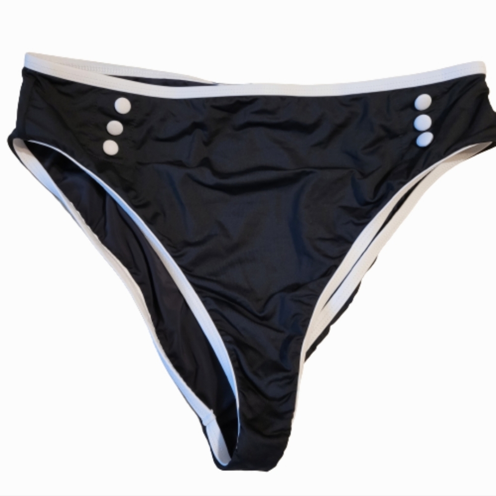 AQUA women's black bathingsuit bottom size: XL